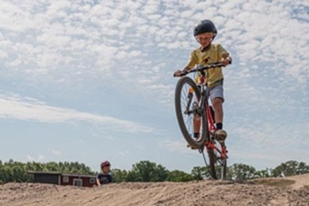 Cyklar, Cykelbil & BMX